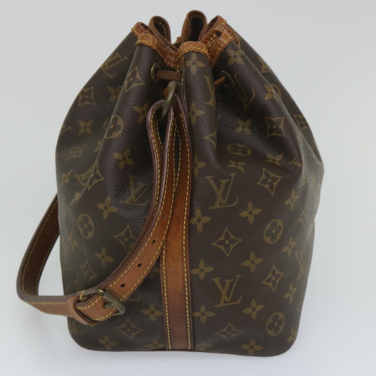 LOUIS VUITTON Monogram Petit Noe Shoulder Bag M42226 LV Auth 56975