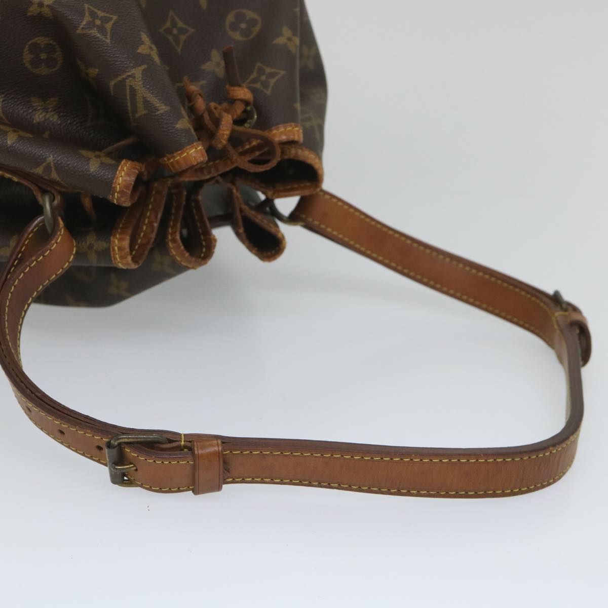 LOUIS VUITTON Monogram Petit Noe Shoulder Bag M42226 LV Auth 56975