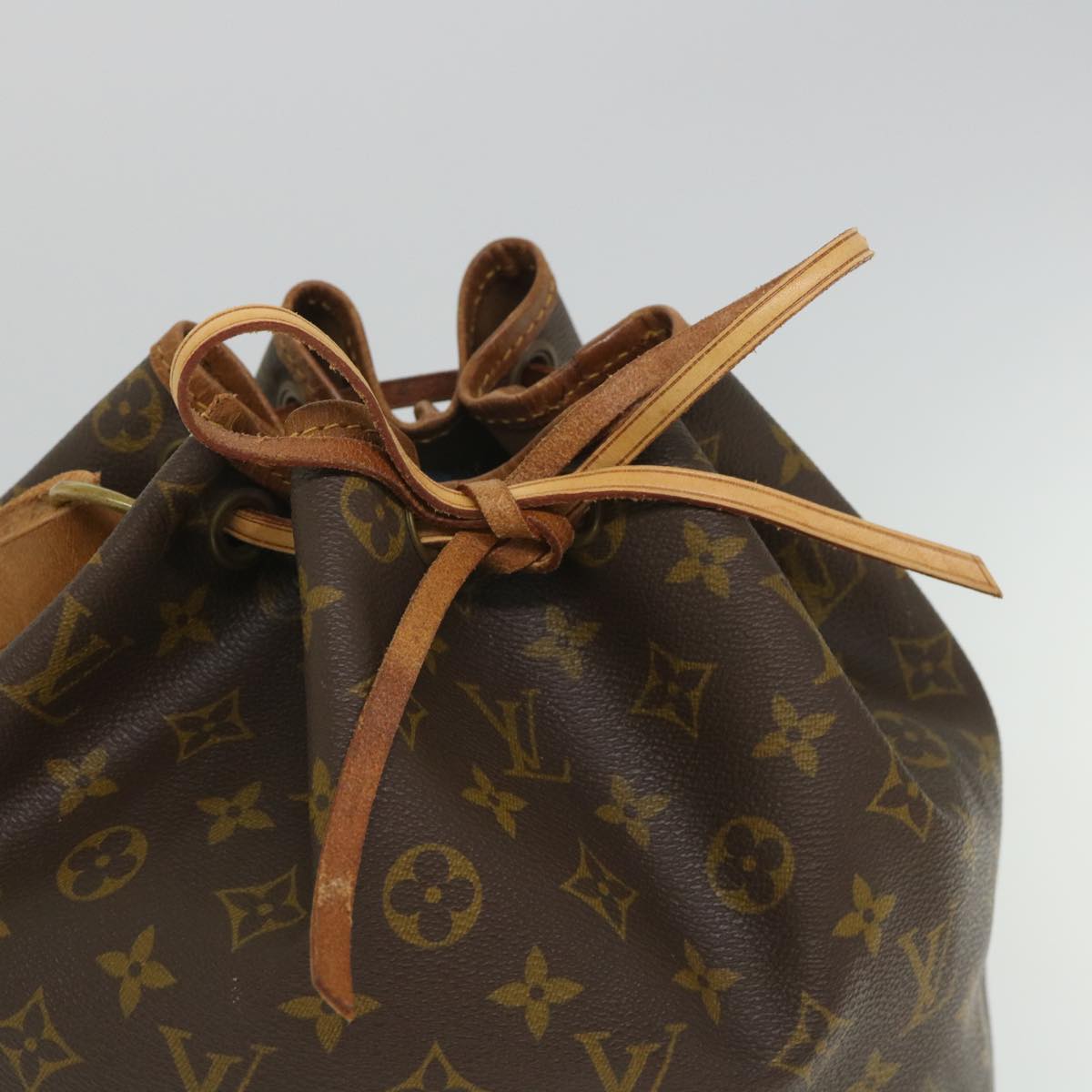 LOUIS VUITTON Monogram Petit Noe Shoulder Bag M42226 LV Auth 56976