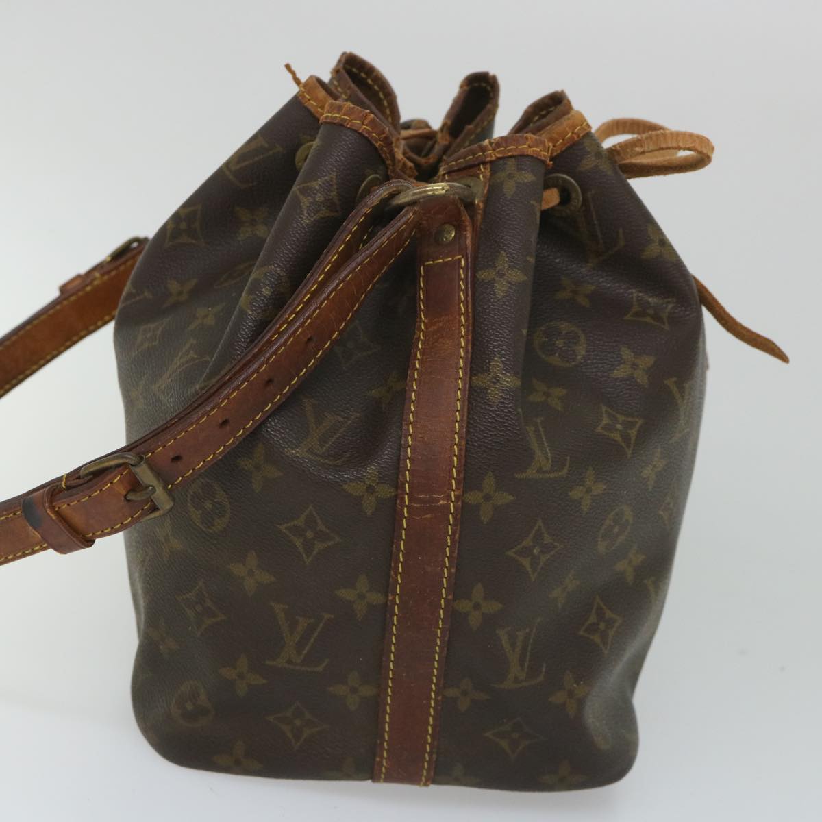 LOUIS VUITTON Monogram Petit Noe Shoulder Bag M42226 LV Auth 56977