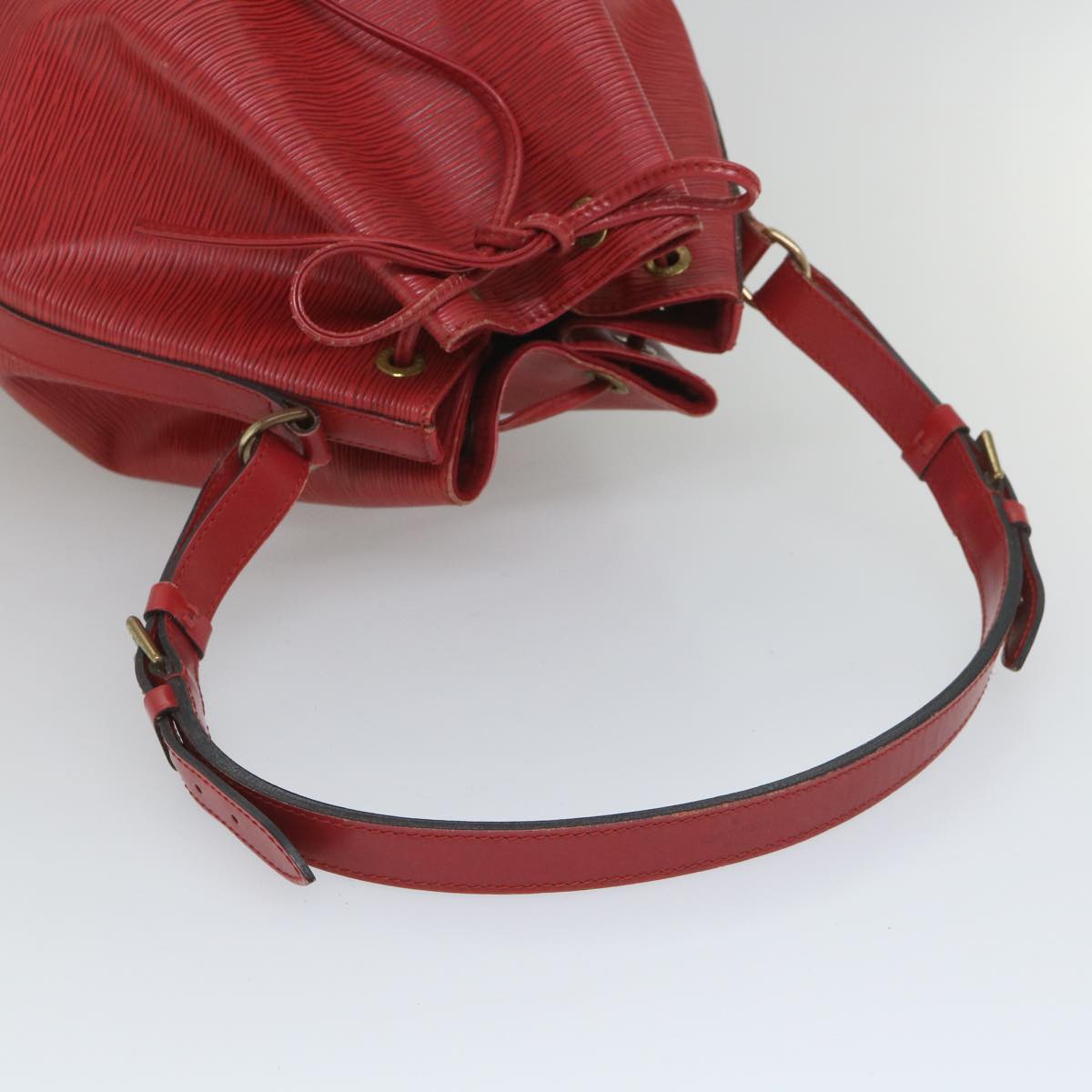 LOUIS VUITTON Epi Noe Shoulder Bag Red M44007 LV Auth 57014