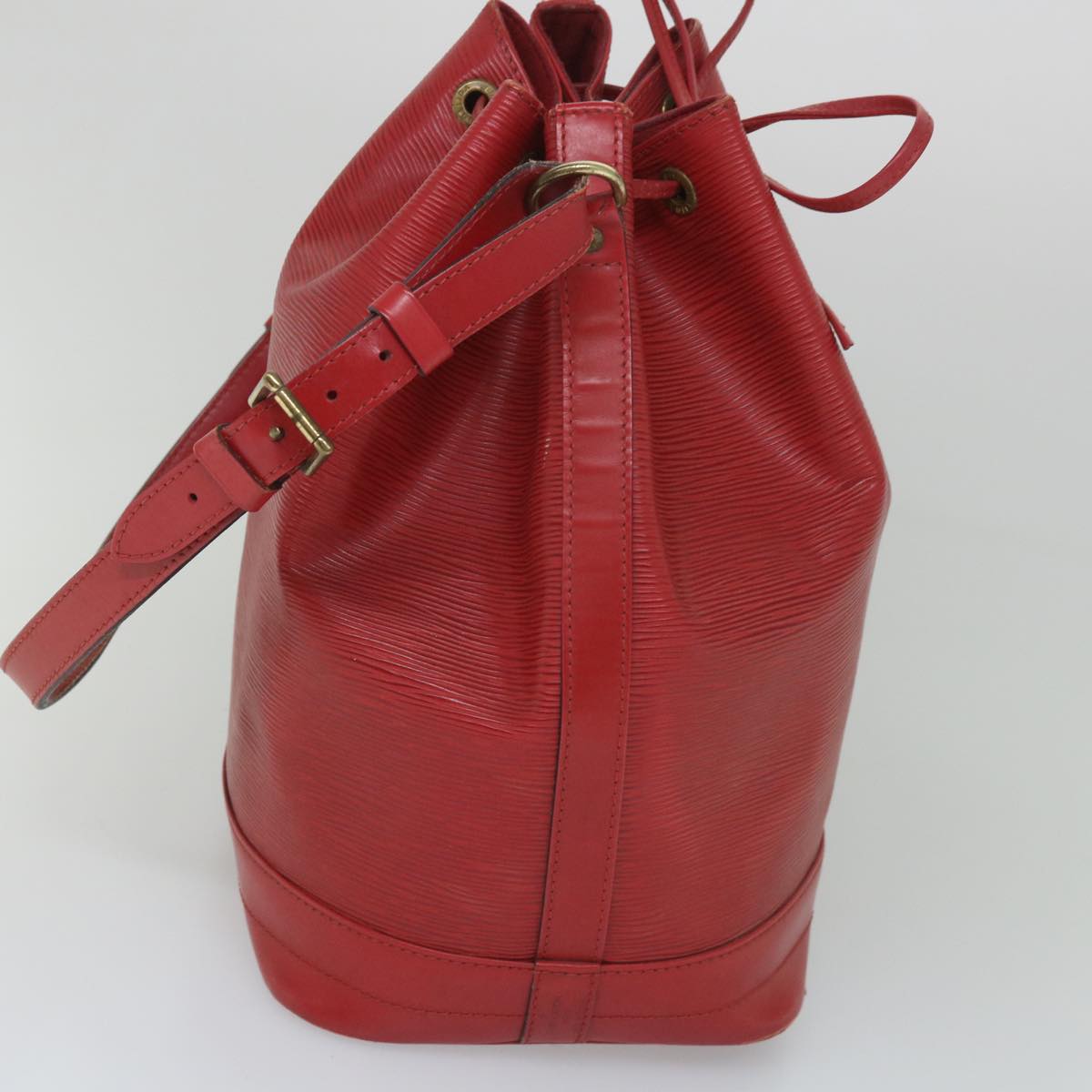 LOUIS VUITTON Epi Noe Shoulder Bag Red M44007 LV Auth 57015