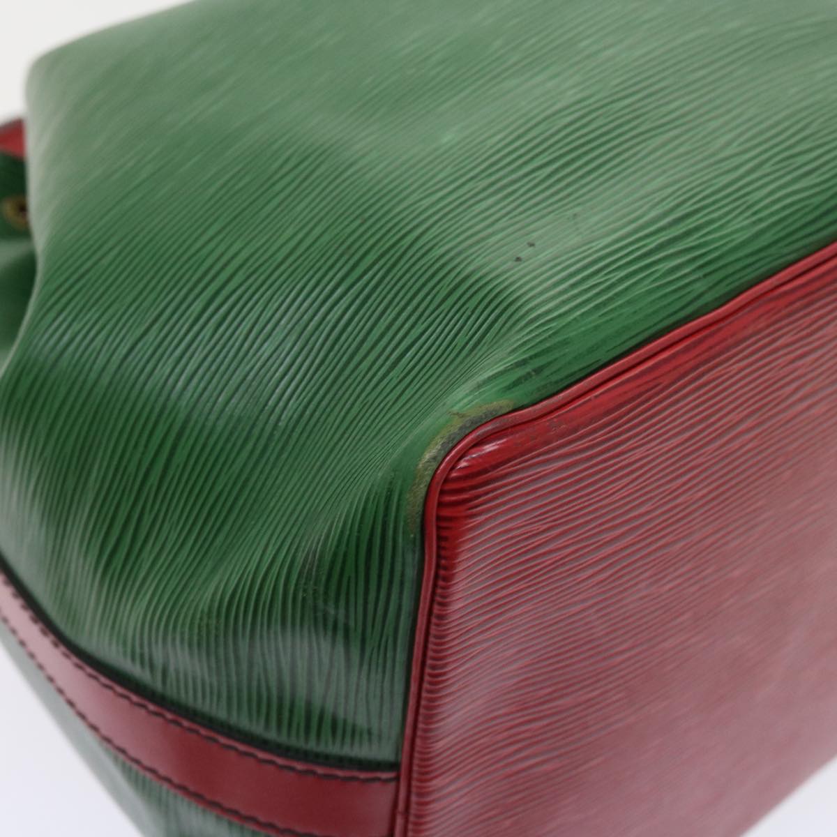 LOUIS VUITTON Epi Petit Noe Shoulder Bag Bicolor Green Red M44147 LV Auth 57173