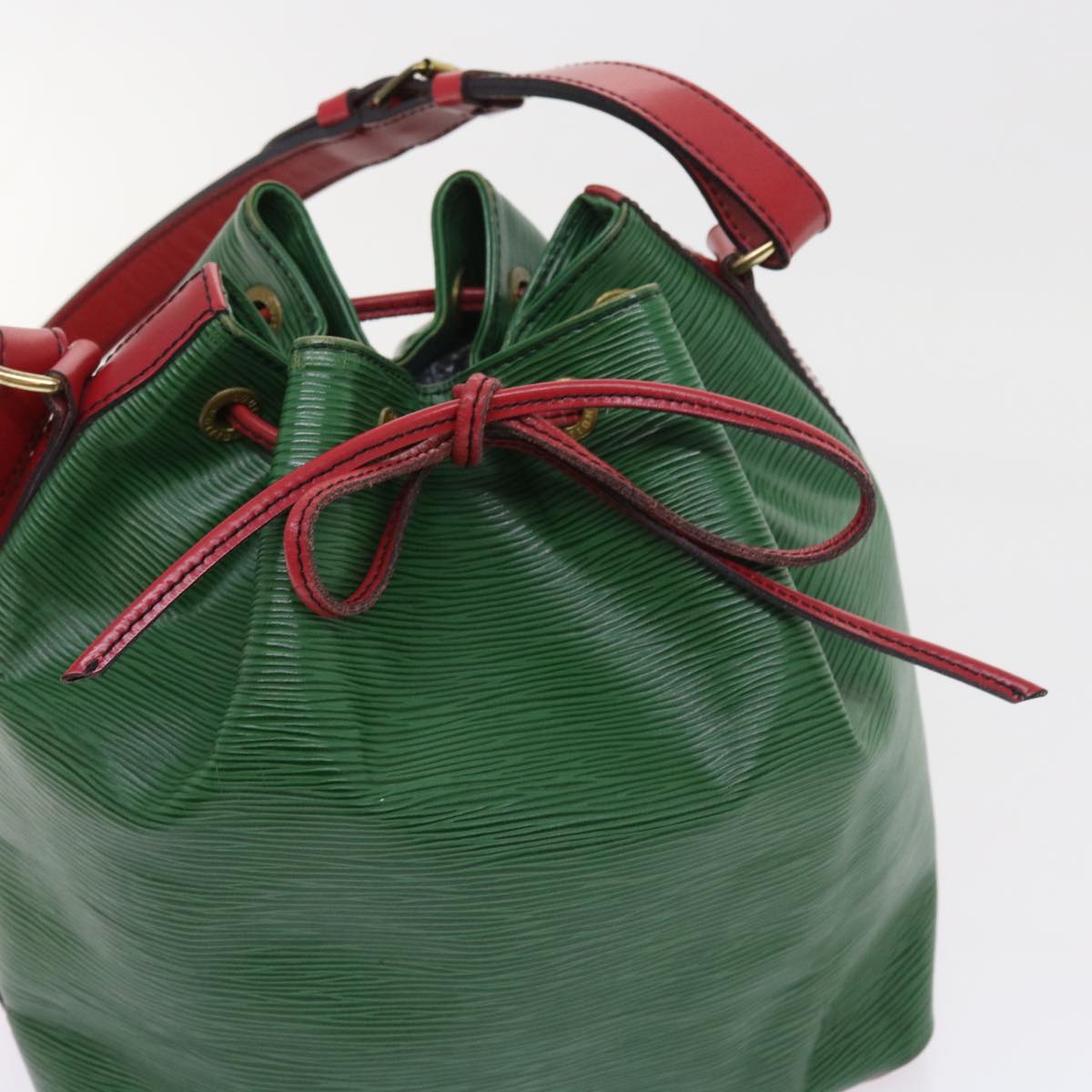 LOUIS VUITTON Epi Petit Noe Shoulder Bag Bicolor Green Red M44147 LV Auth 57173