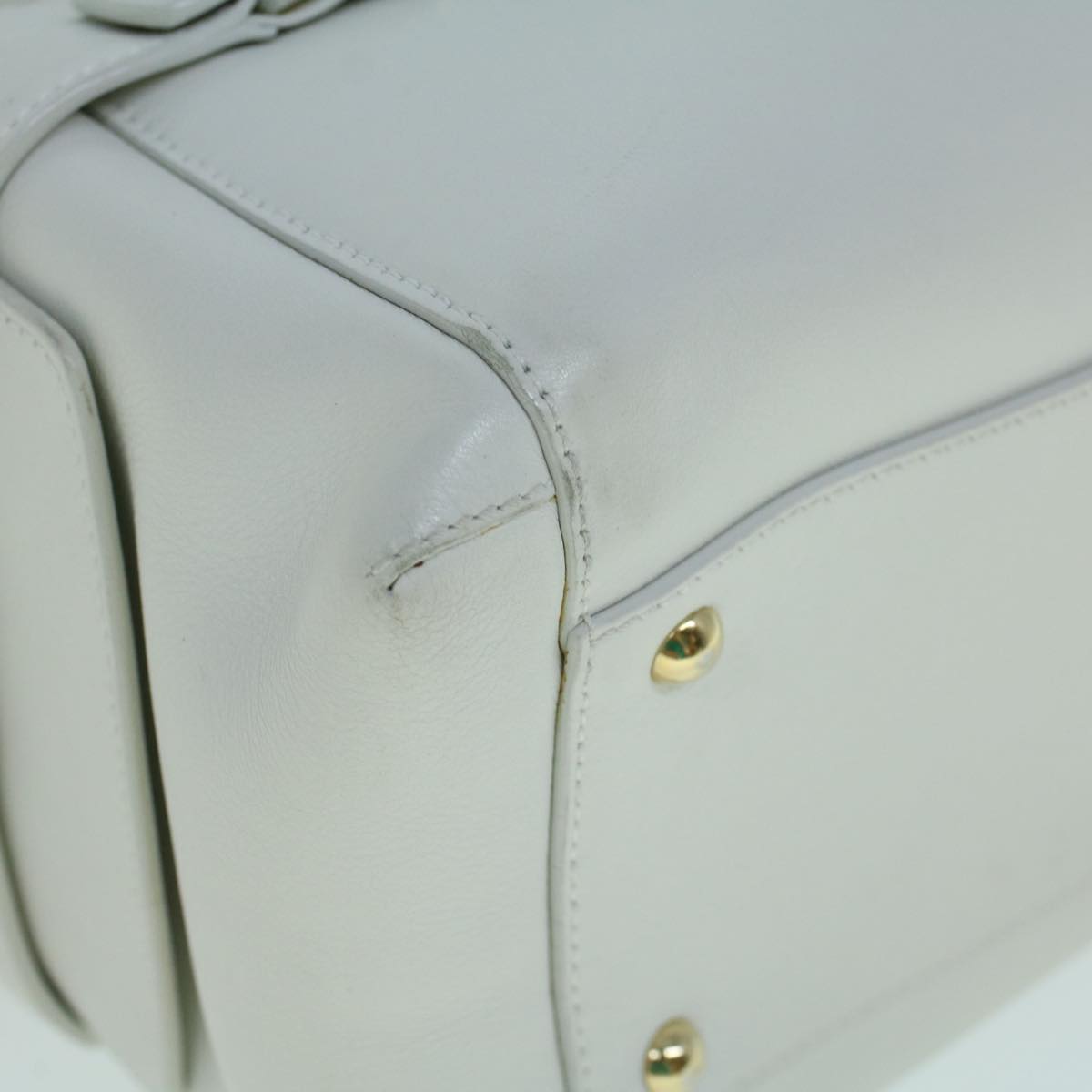 Salvatore Ferragamo Gancini Shoulder Bag Leather White Auth 57191