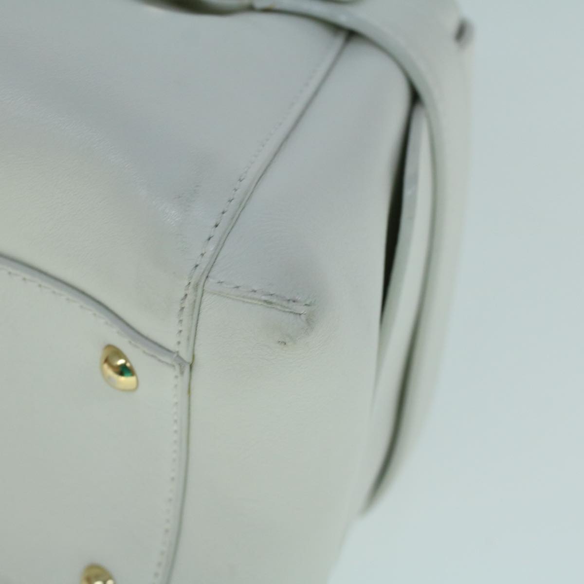 Salvatore Ferragamo Gancini Shoulder Bag Leather White Auth 57191