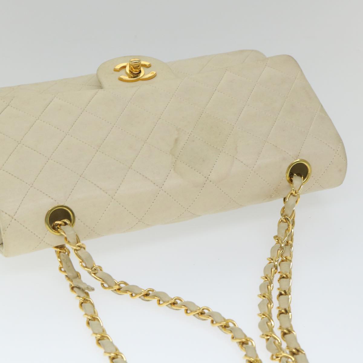 CHANEL Matelasse Turn Lock Chain Shoulder Bag Lamb Skin Beige CC Auth 57347