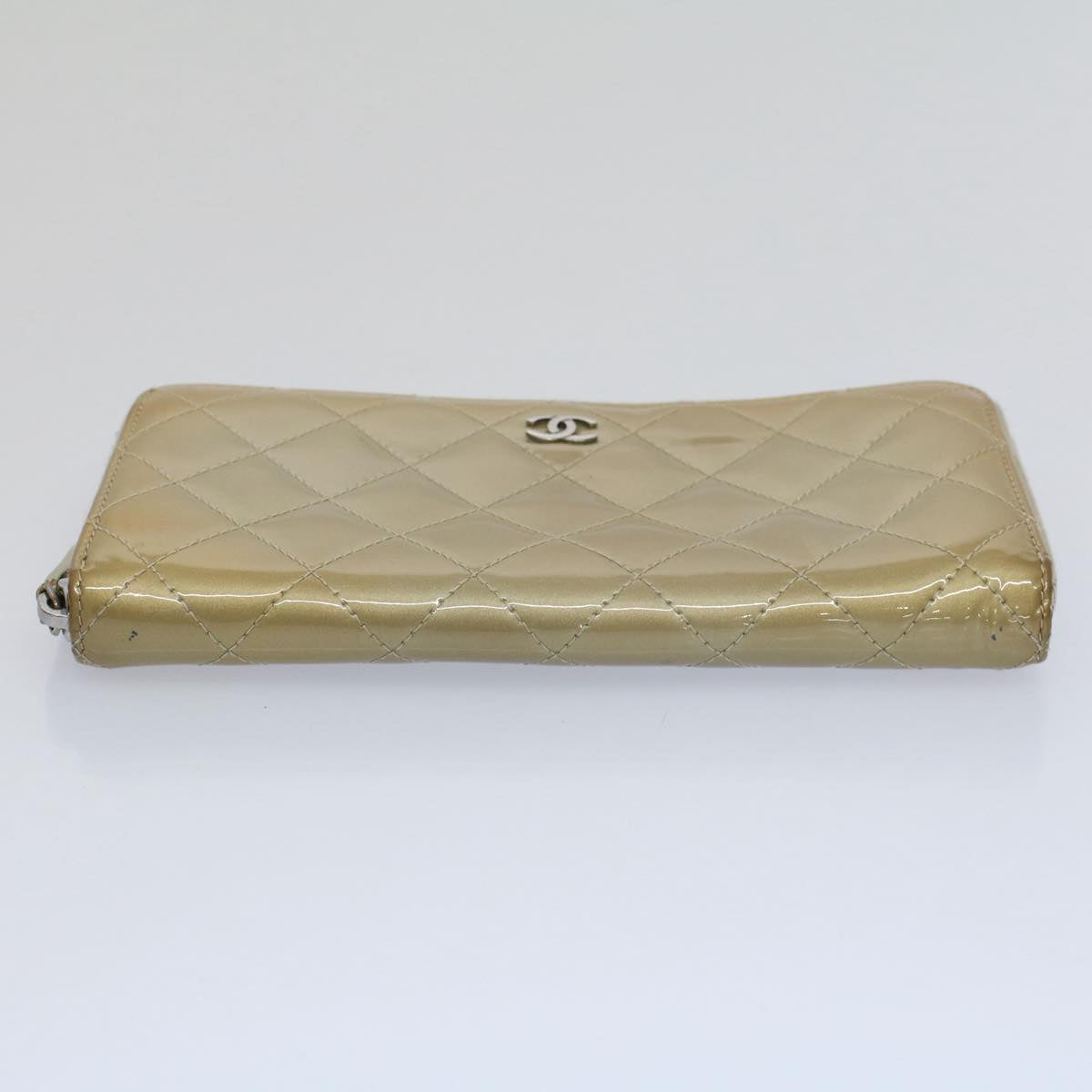 CHANEL Matelasse Long Wallet Patent leather Gold Tone CC Auth 57357