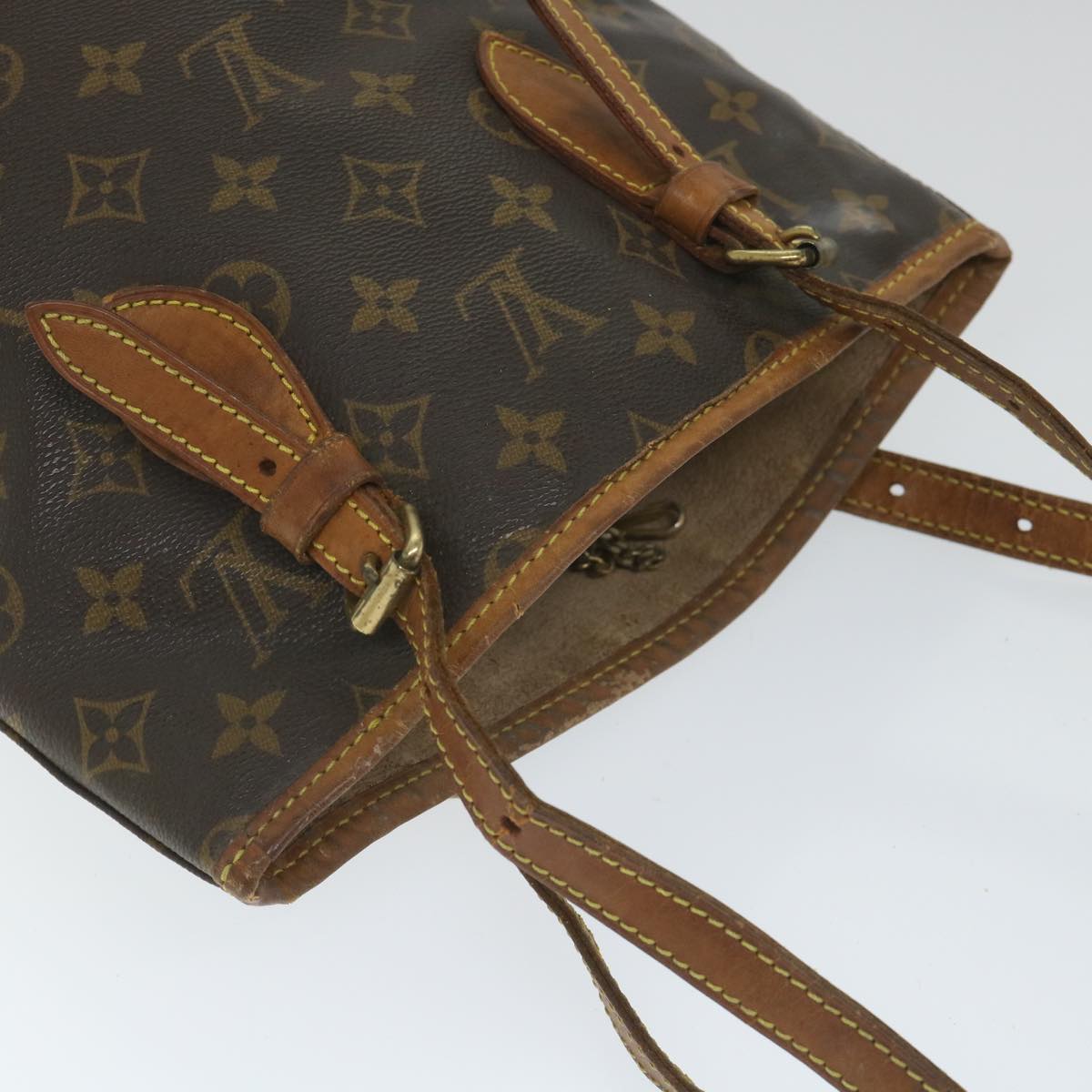 LOUIS VUITTON Monogram Bucket PM Shoulder Bag M42238 LV Auth 57472