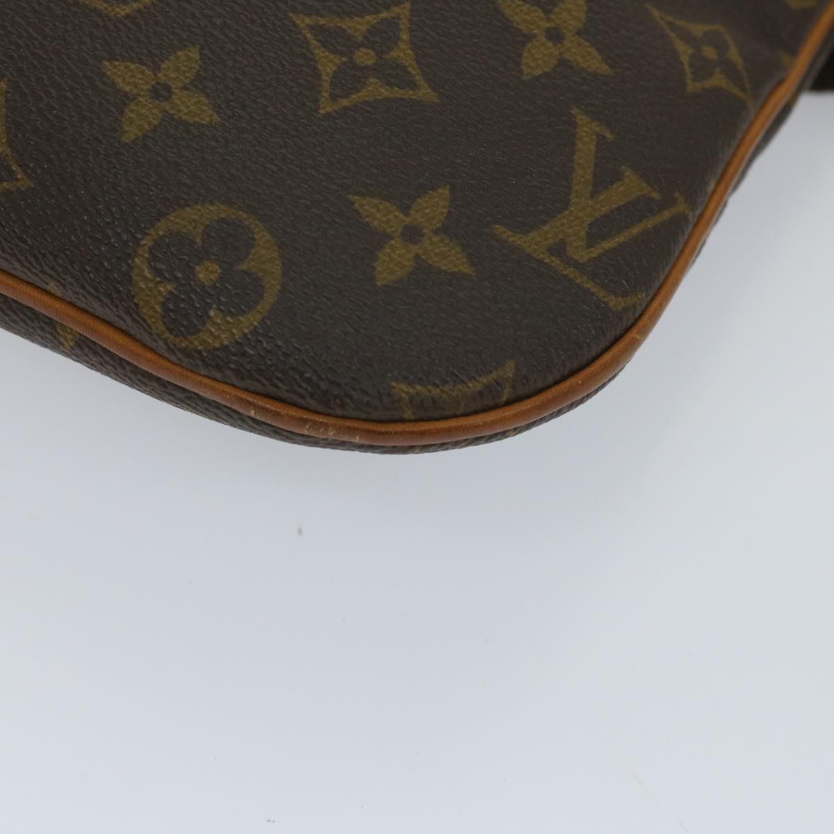 LOUIS VUITTON Monogram Pochette Bosphore Shoulder Bag M40044 LV Auth 57506