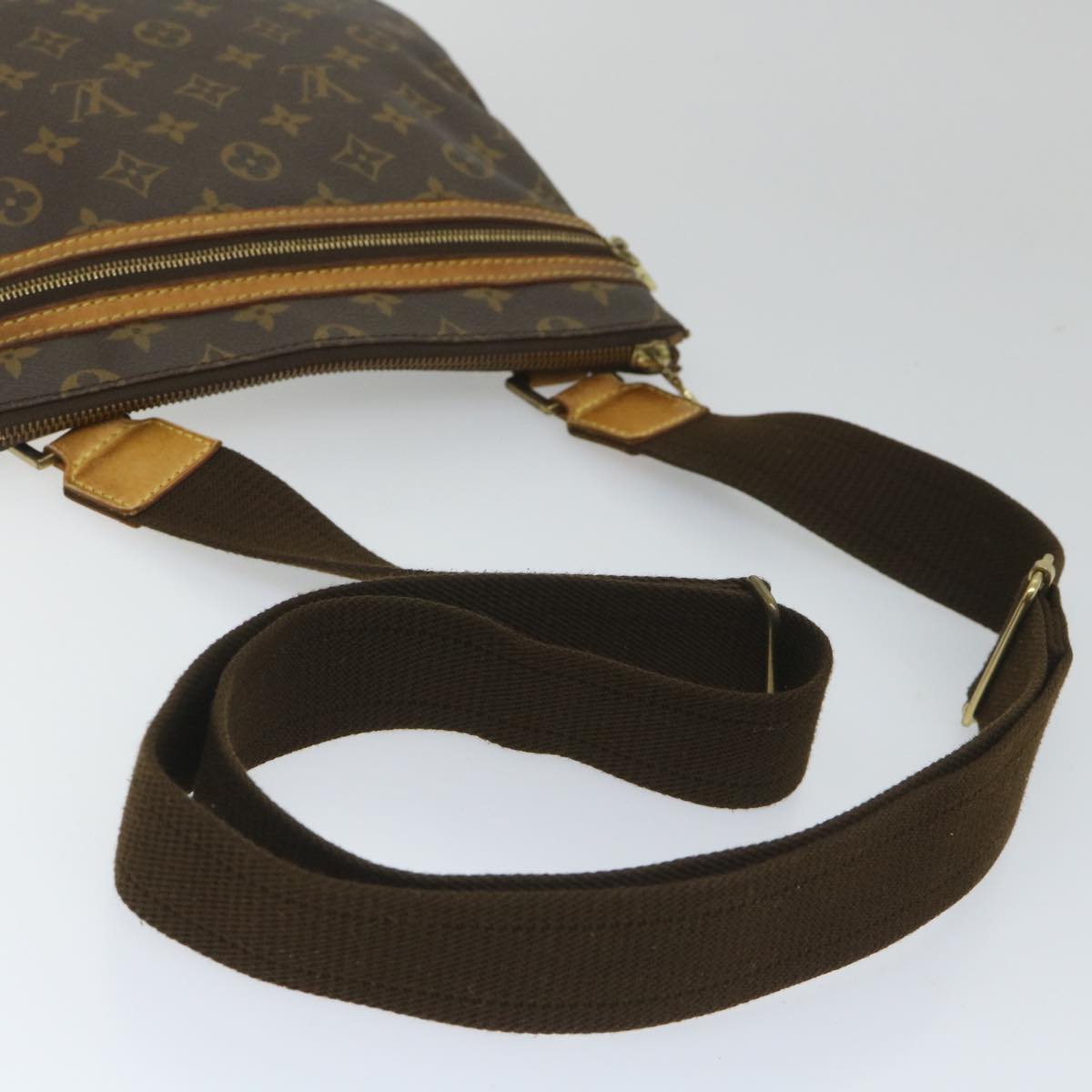 LOUIS VUITTON Monogram Pochette Bosphore Shoulder Bag M40044 LV Auth 57506