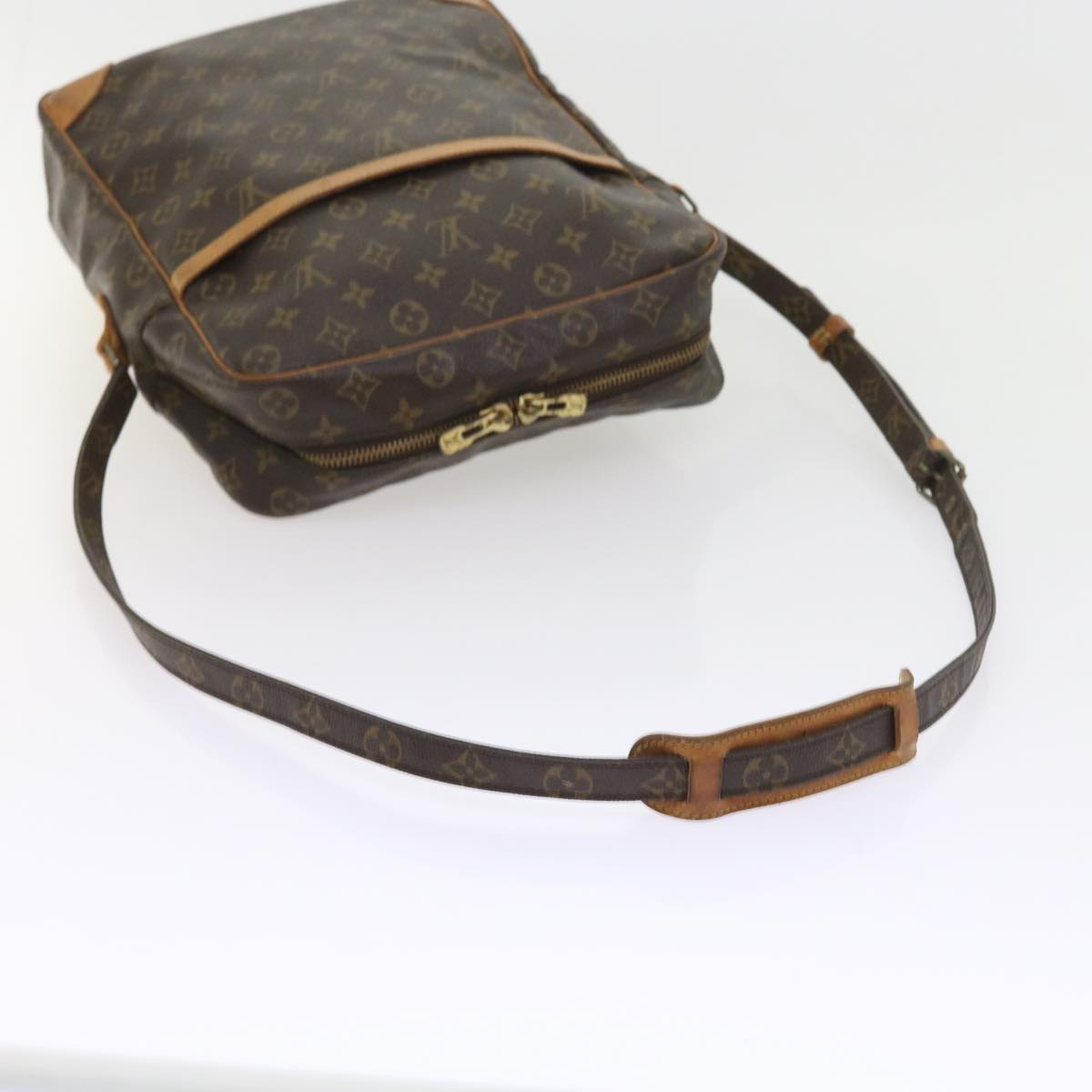 LOUIS VUITTON Monogram Danube GM Shoulder Bag M45262 LV Auth 57592