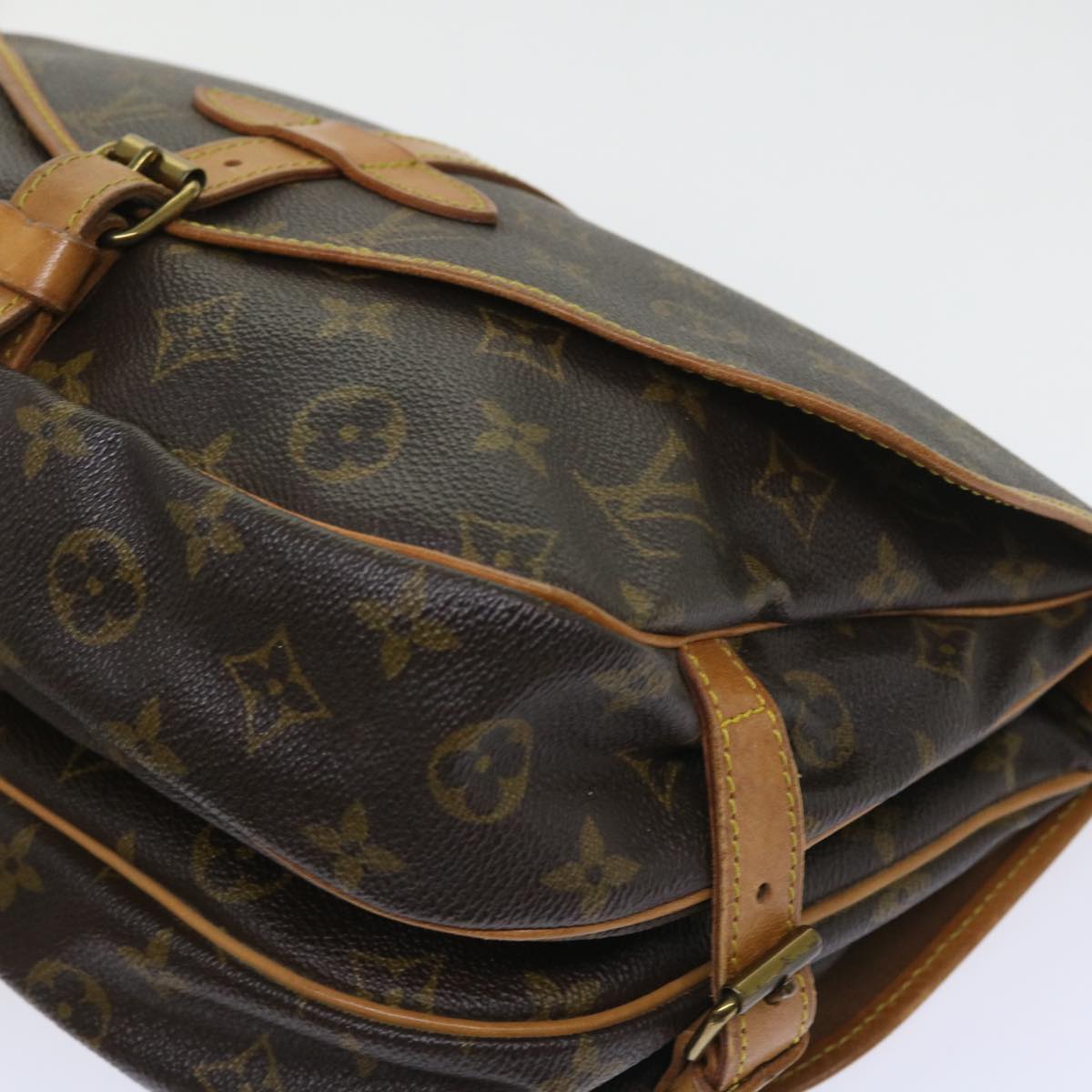 LOUIS VUITTON Monogram Saumur 30 Shoulder Bag M42256 LV Auth 57660