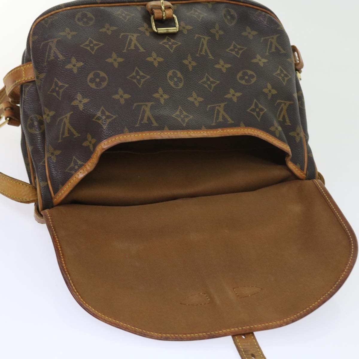 LOUIS VUITTON Monogram Saumur 30 Shoulder Bag M42256 LV Auth 57662