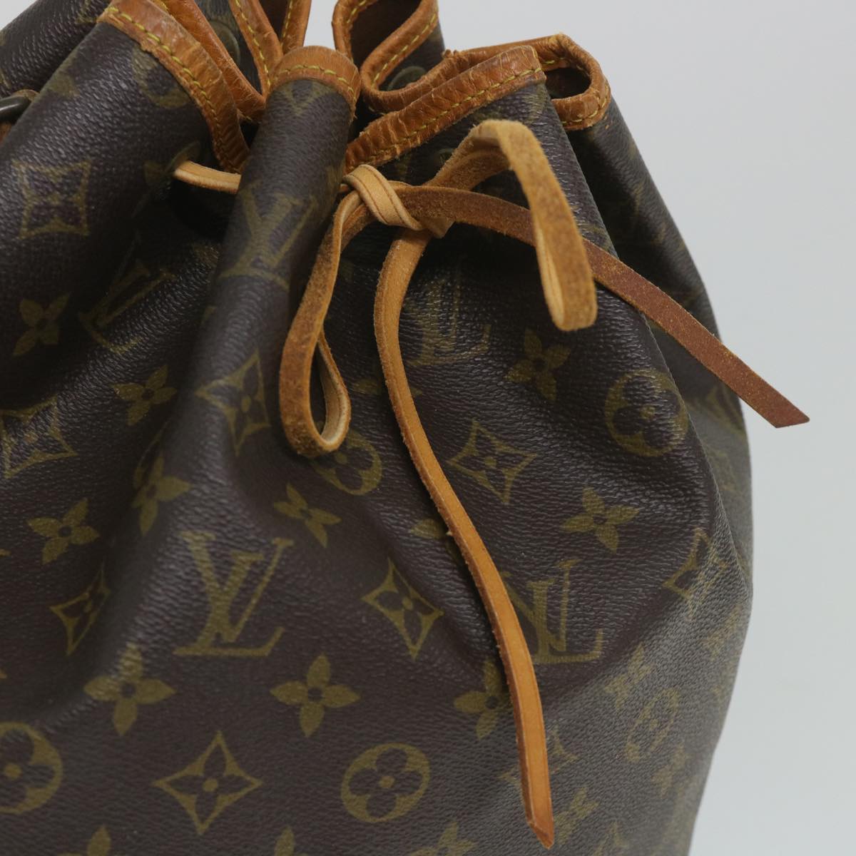 LOUIS VUITTON Monogram Noe Shoulder Bag M42224 LV Auth 57688