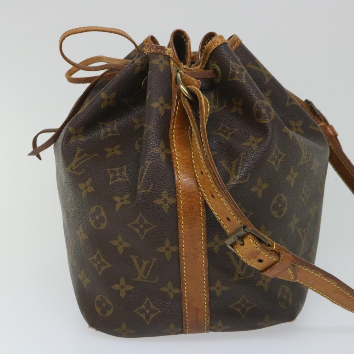 LOUIS VUITTON Monogram Petit Noe Shoulder Bag M42226 LV Auth 57690