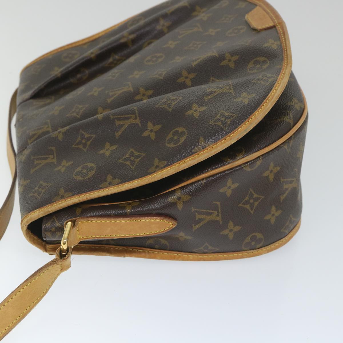 LOUIS VUITTON Monogram Menilmontant MM Shoulder Bag M40473 LV Auth 57698