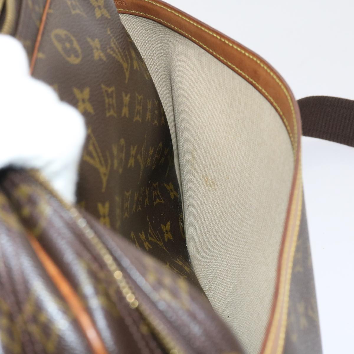 LOUIS VUITTON Monogram Reporter GM Shoulder Bag M45252 LV Auth 57699