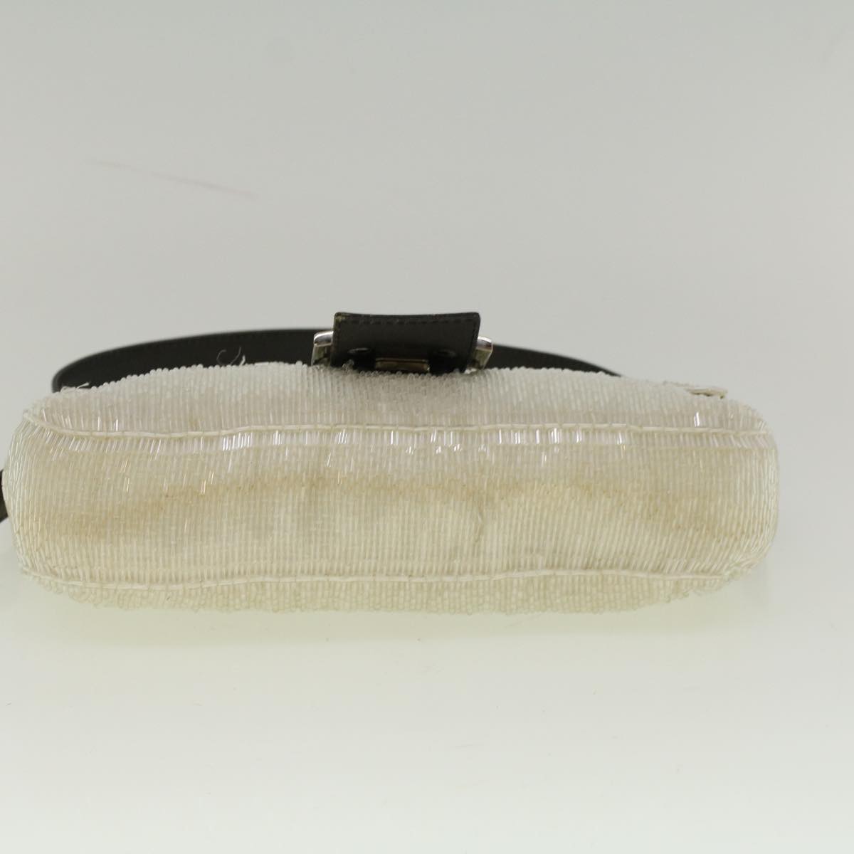 FENDI Mamma Baguette Shoulder Bag Beads Leather White Auth 57833