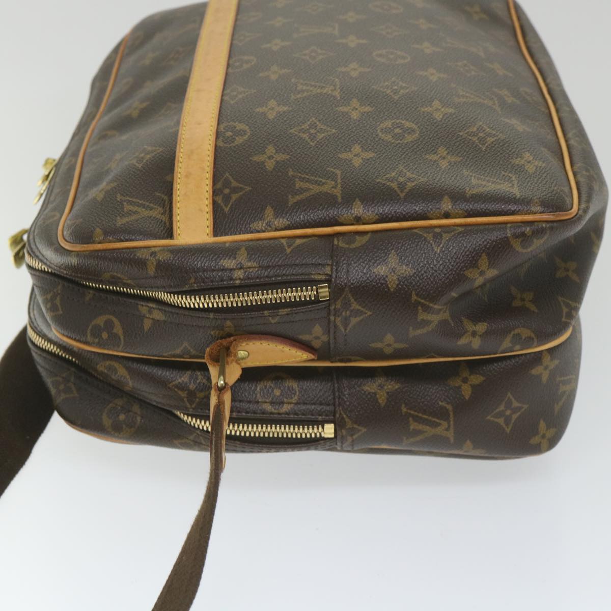 LOUIS VUITTON Monogram Reporter GM Shoulder Bag M45252 LV Auth 57850