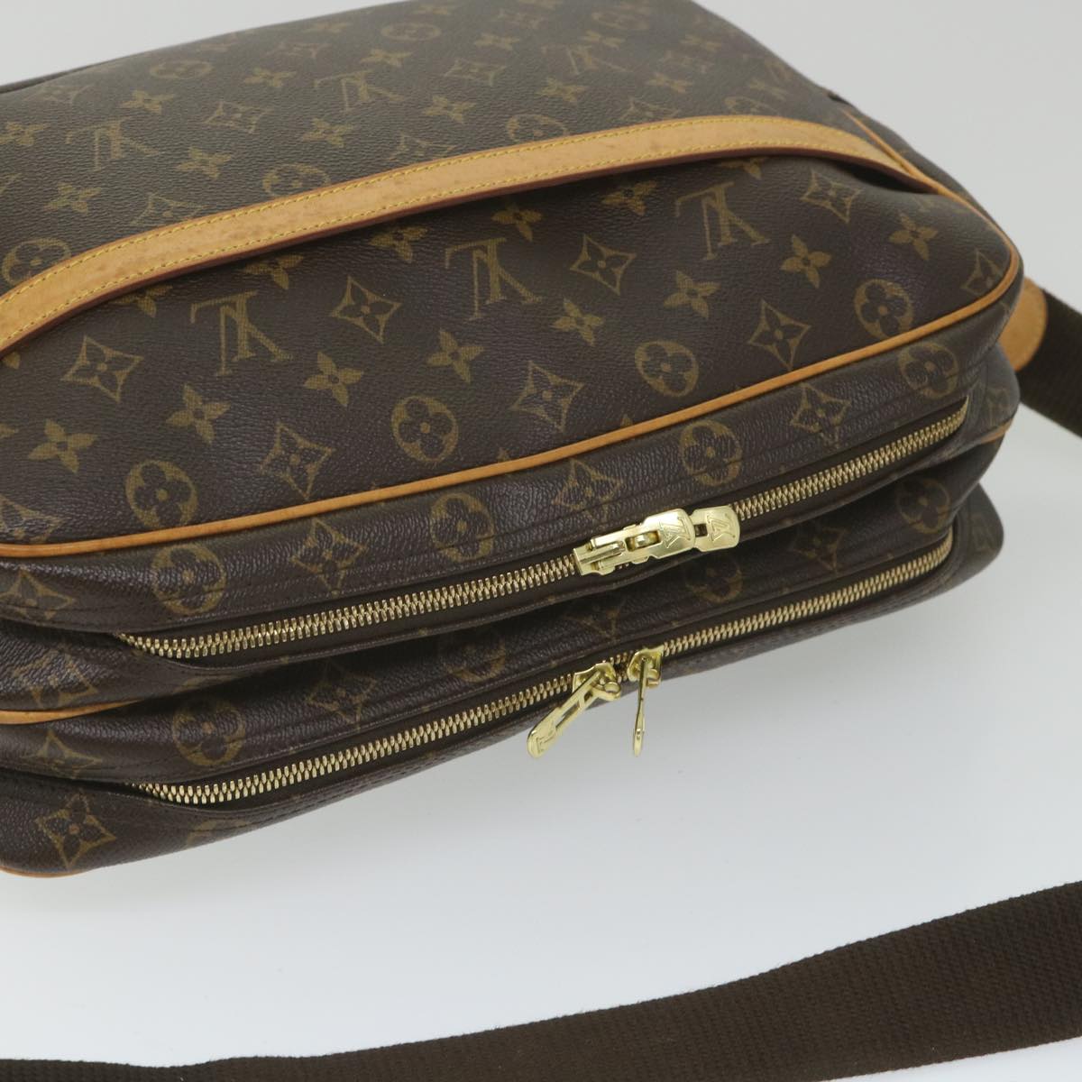 LOUIS VUITTON Monogram Reporter GM Shoulder Bag M45252 LV Auth 57850