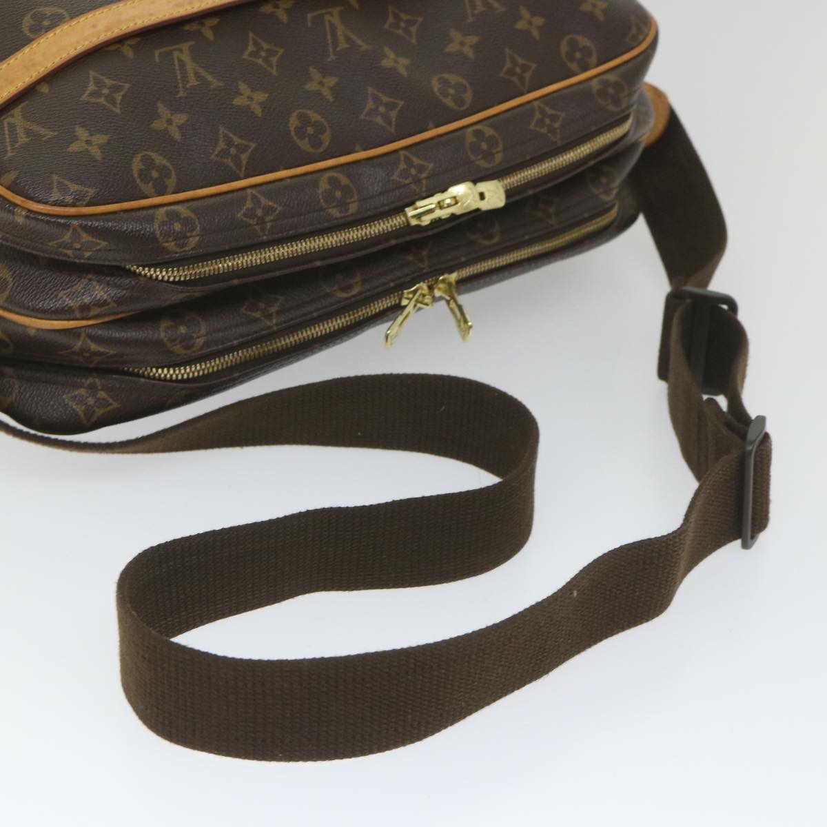 LOUIS VUITTON Monogram Reporter GM Shoulder Bag M45252 LV Auth 57850