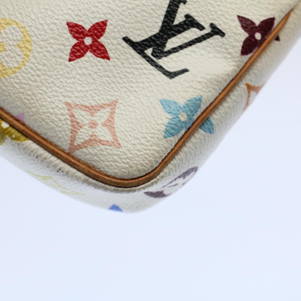 LOUIS VUITTON Multicolor Pochette Accessoires Pouch White M92649 LV Auth 57867