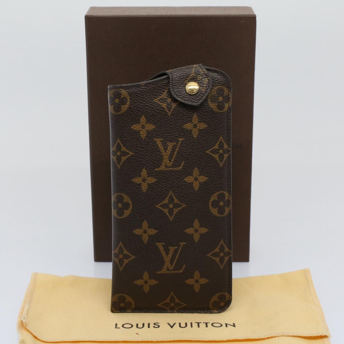 LOUIS VUITTON Monogram Etui Lunette MM Glasses Case M66544 LV Auth 57883