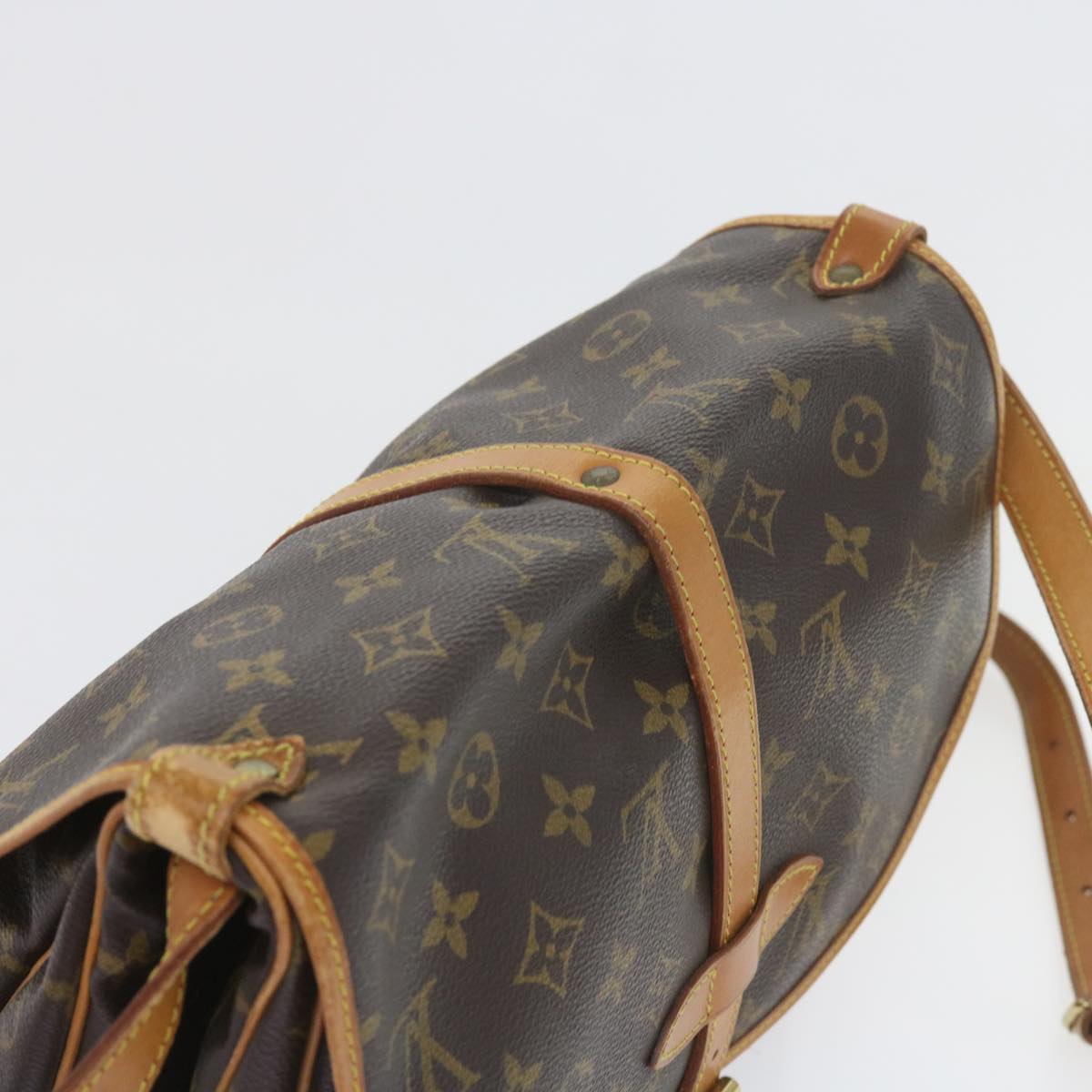 LOUIS VUITTON Monogram Saumur 30 Shoulder Bag M42256 LV Auth 57992