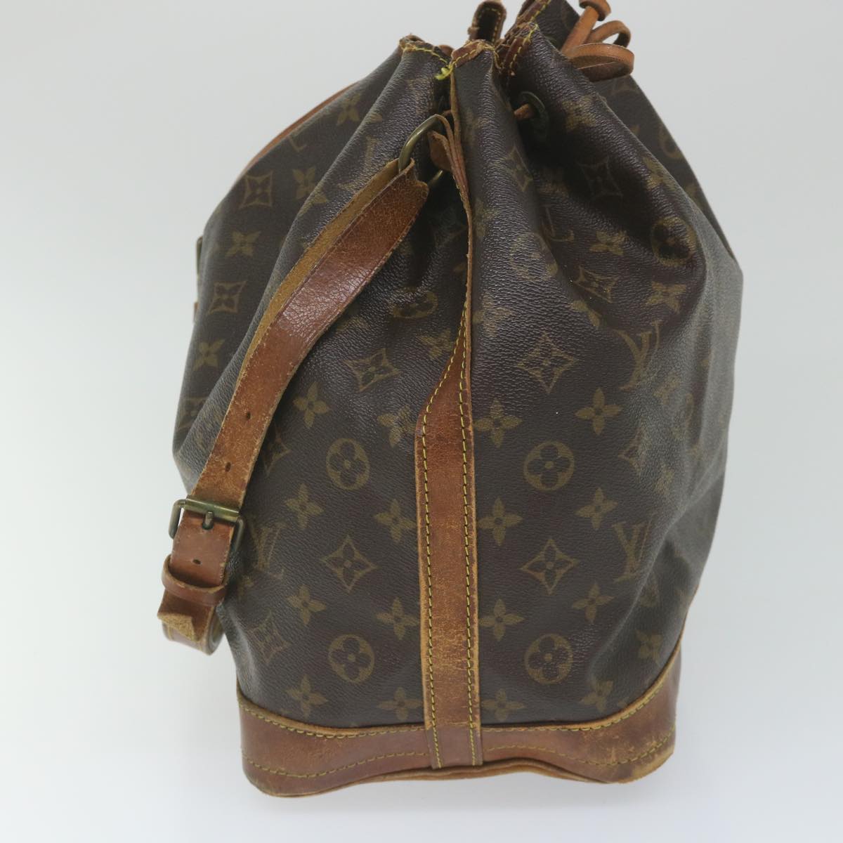 LOUIS VUITTON Monogram Noe Shoulder Bag M42224 LV Auth 57995