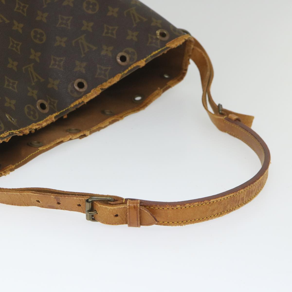 LOUIS VUITTON Monogram Noe Shoulder Bag M42224 LV Auth 57998