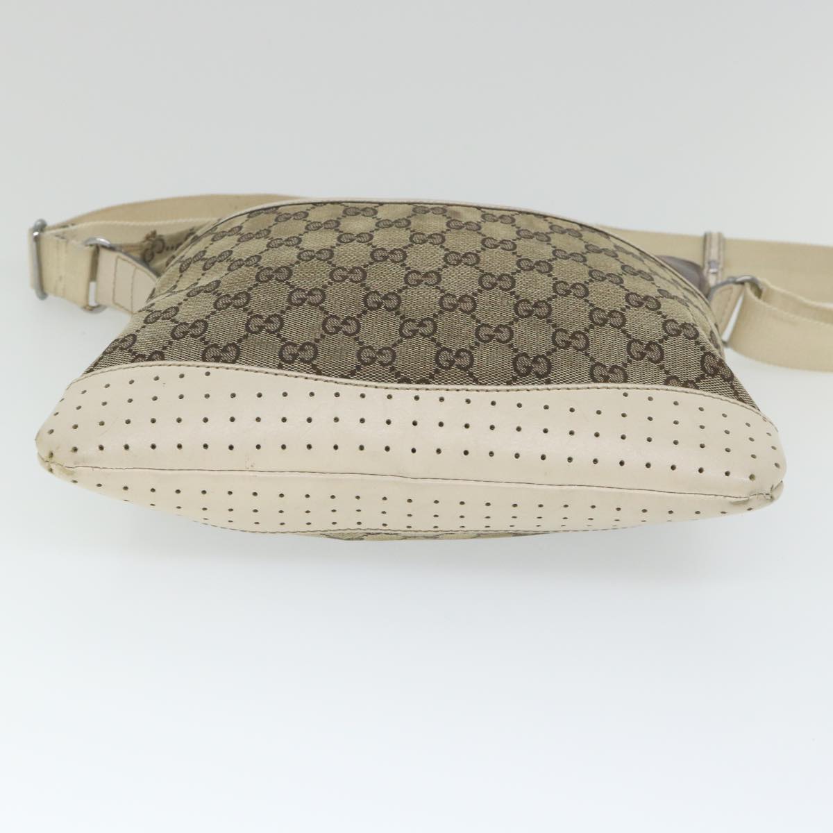 GUCCI GG Canvas Shoulder Bag Beige 145857 Auth 58042