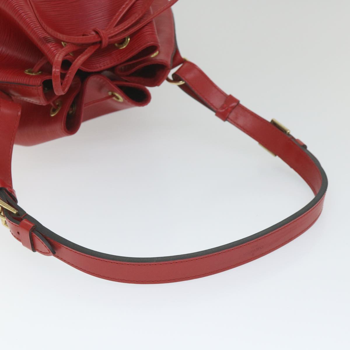 LOUIS VUITTON Epi Petit Noe Shoulder Bag Red M44107 LV Auth 58308