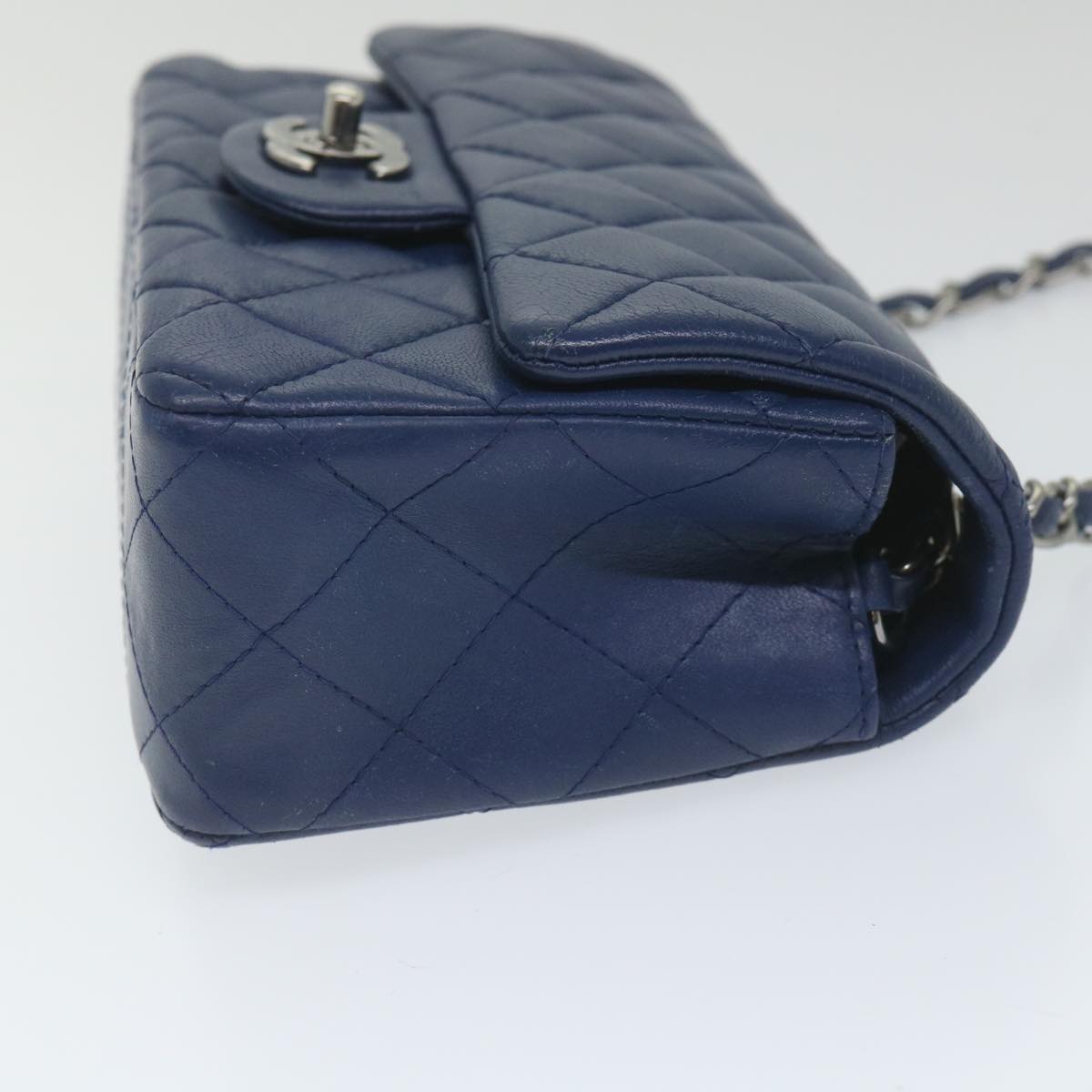 CHANEL Matelasse Chain Shoulder Bag Calf leather Navy CC Auth 58345A