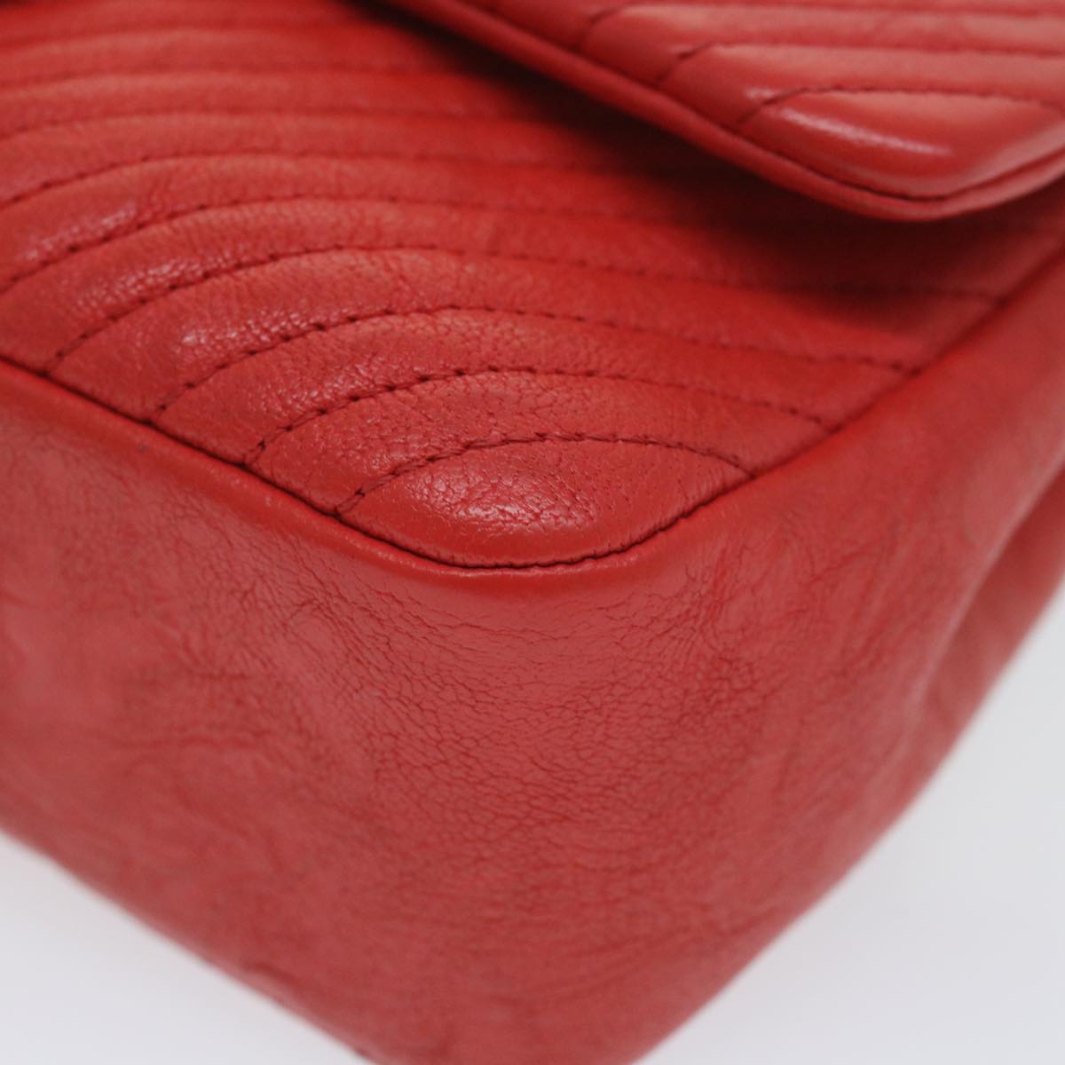 CHANEL Chain V Stitch Shoulder Bag Leather Red CC Auth 58347A