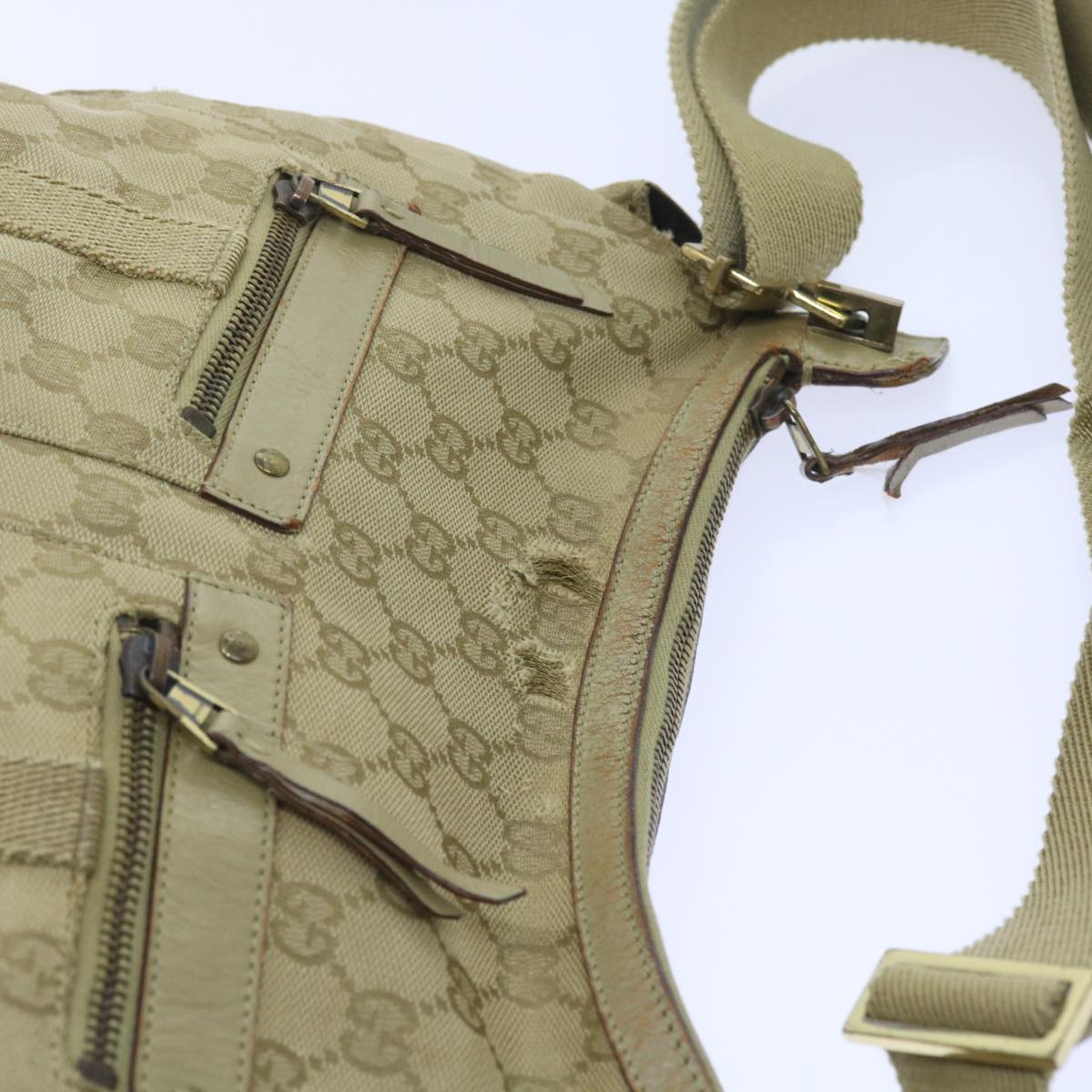 GUCCI GG Canvas Shoulder Bag Beige 90762 Auth 58417