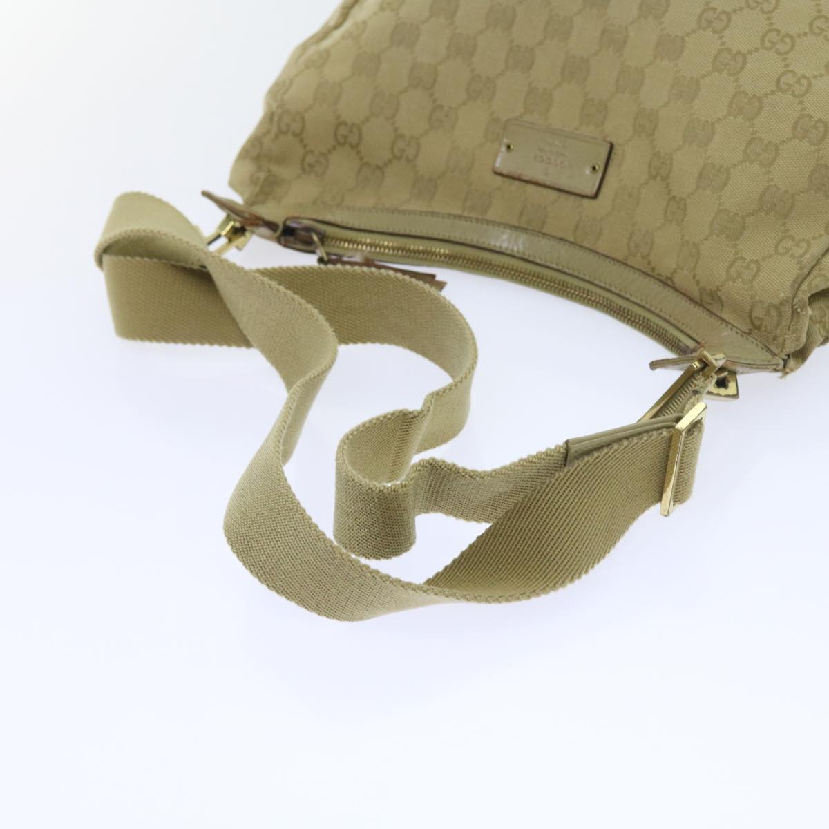 GUCCI GG Canvas Shoulder Bag Beige 90762 Auth 58417