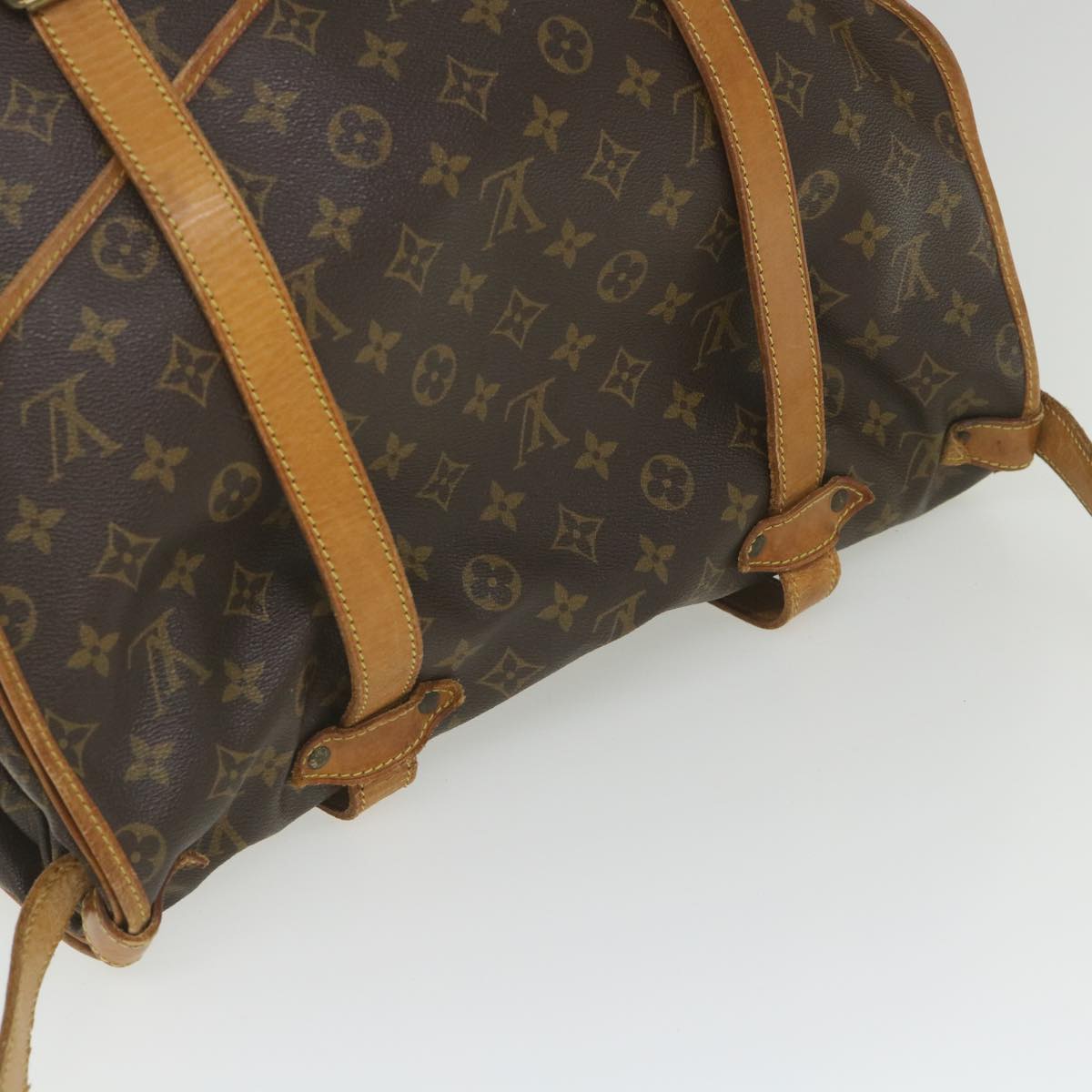 LOUIS VUITTON Monogram Saumur 43 Shoulder Bag M42252 LV Auth 58432