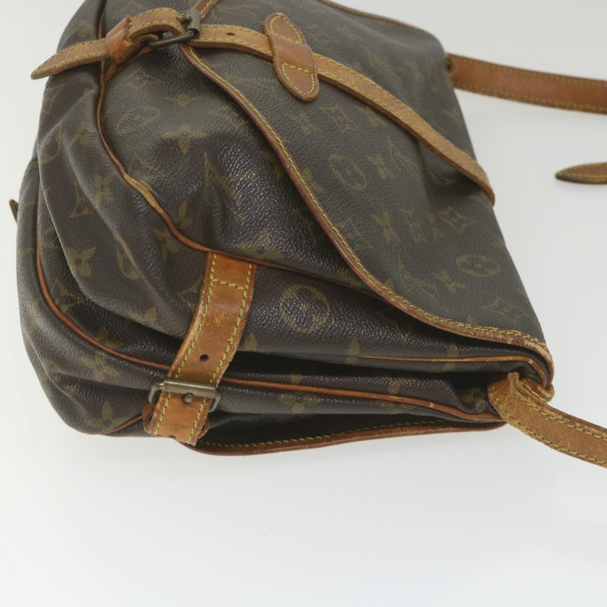 LOUIS VUITTON Monogram Saumur 30 Shoulder Bag M42256 LV Auth 58436