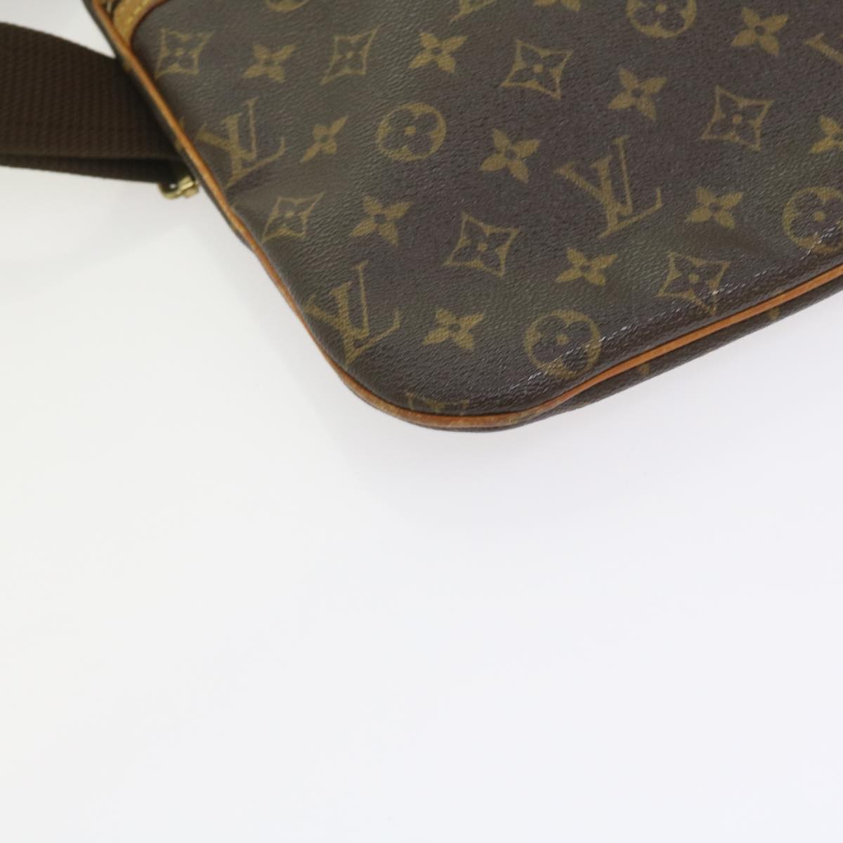 LOUIS VUITTON Monogram Pochette Bosphore Shoulder Bag M40044 LV Auth 58525