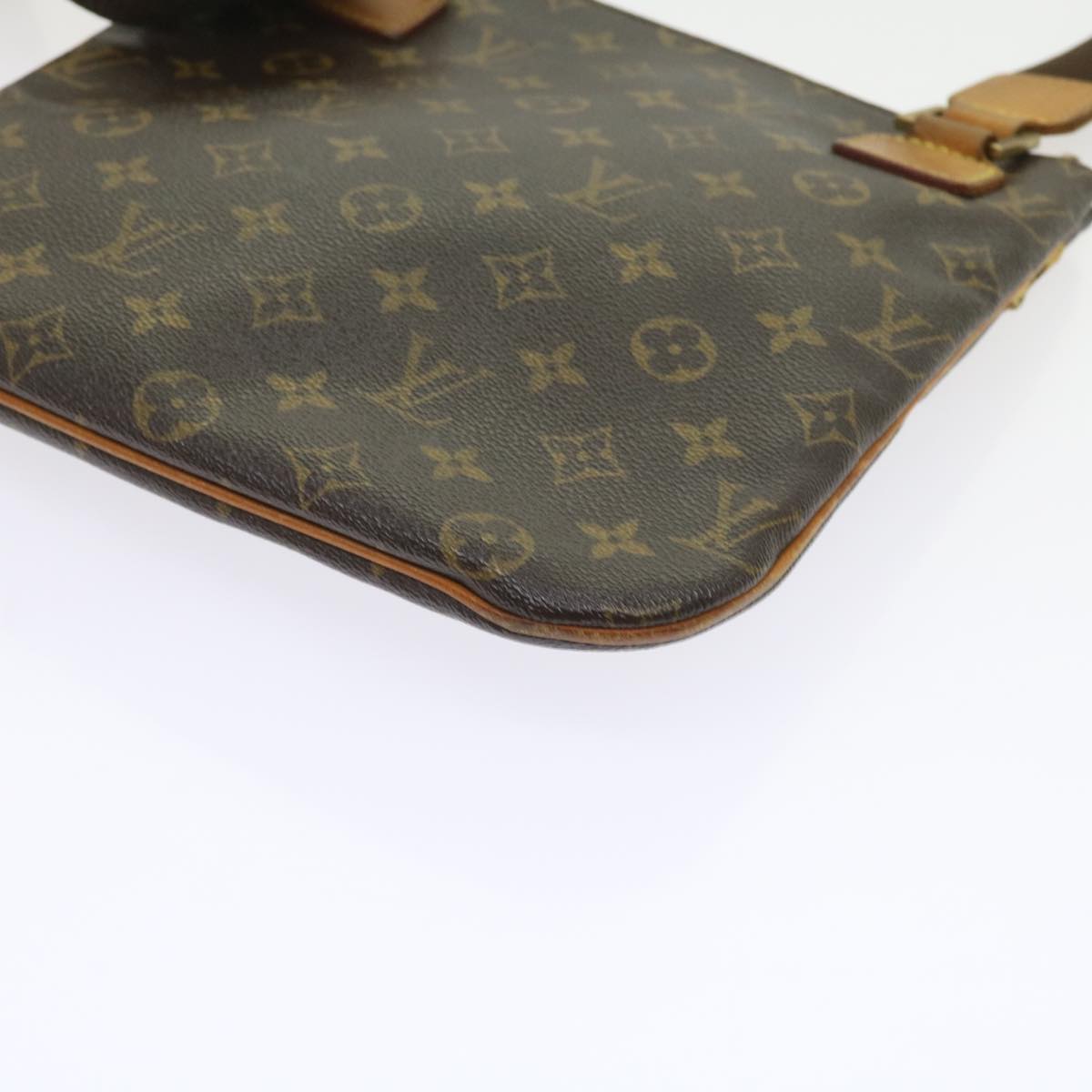 LOUIS VUITTON Monogram Pochette Bosphore Shoulder Bag M40044 LV Auth 58525