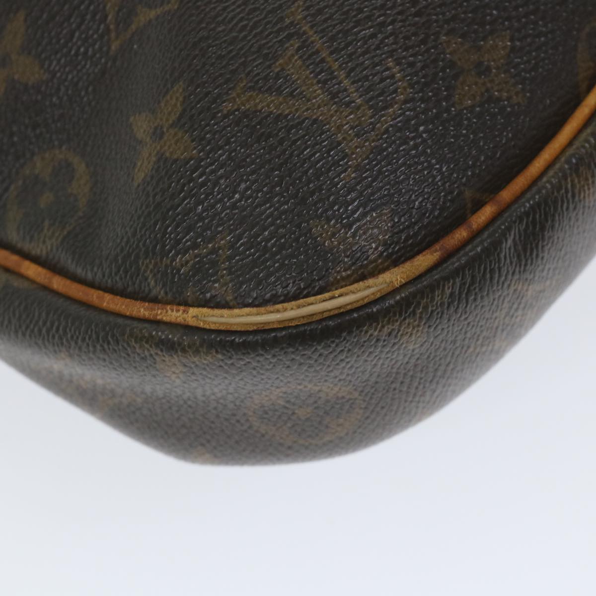 LOUIS VUITTON Monogram Odeon PM Shoulder Bag M56390 LV Auth 58694