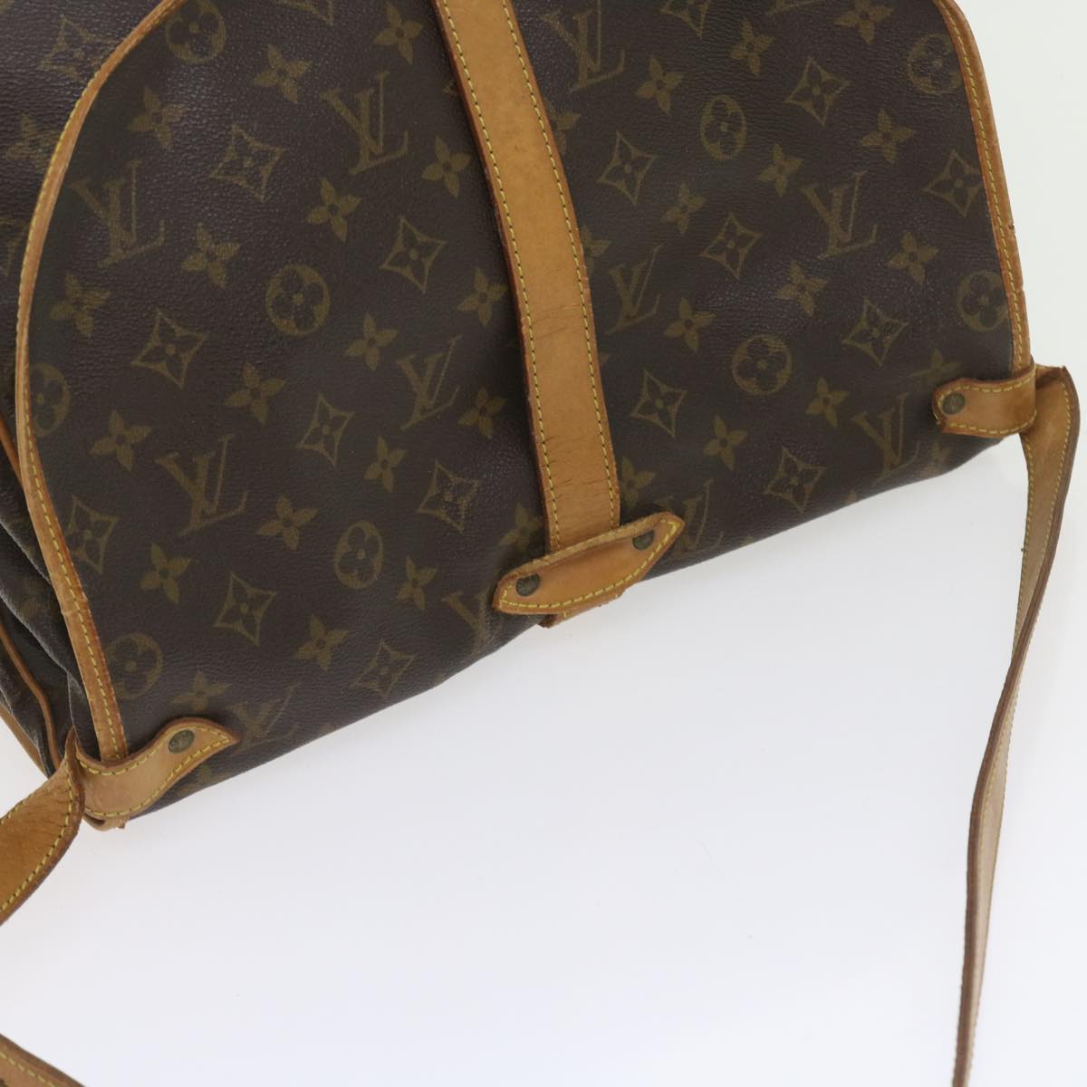 LOUIS VUITTON Monogram Saumur 35 Shoulder Bag M42254 LV Auth 58743