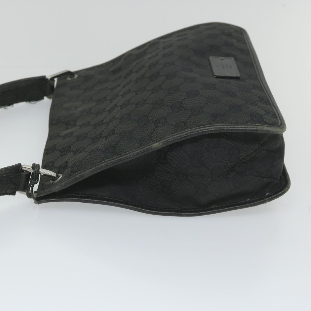 GUCCI GG Canvas Shoulder Bag Black 91762 Auth 58786