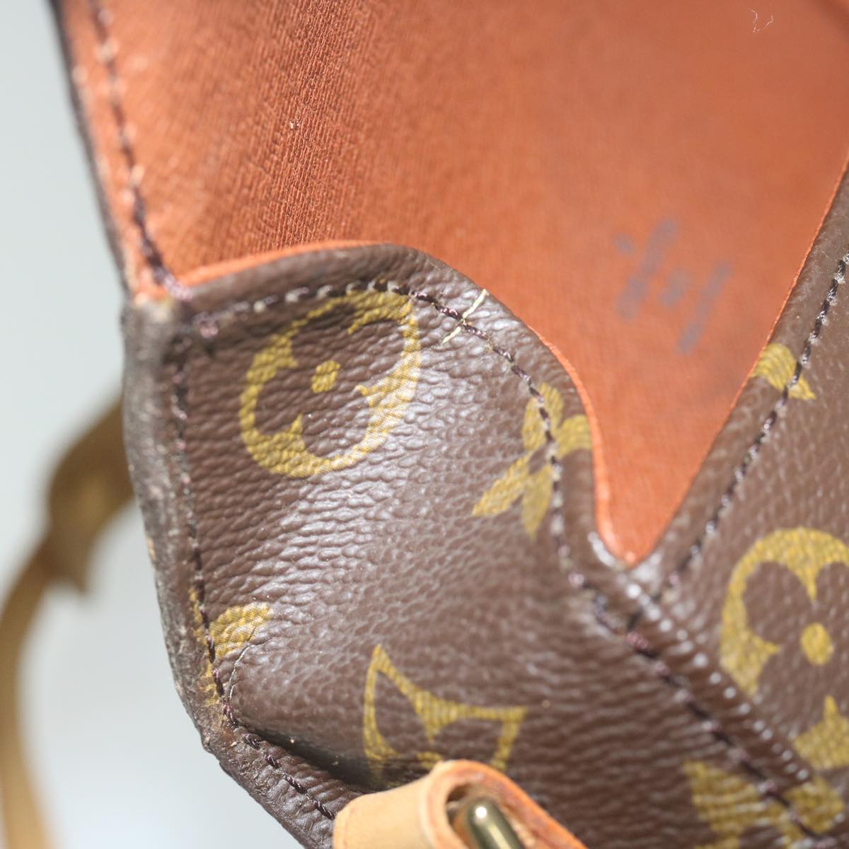 LOUIS VUITTON Monogram Saint Cloud MM Shoulder Bag M51243 LV Auth 58913