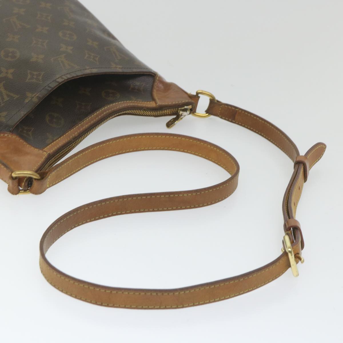 LOUIS VUITTON Monogram Odeon PM Shoulder Bag M56390 LV Auth 58941