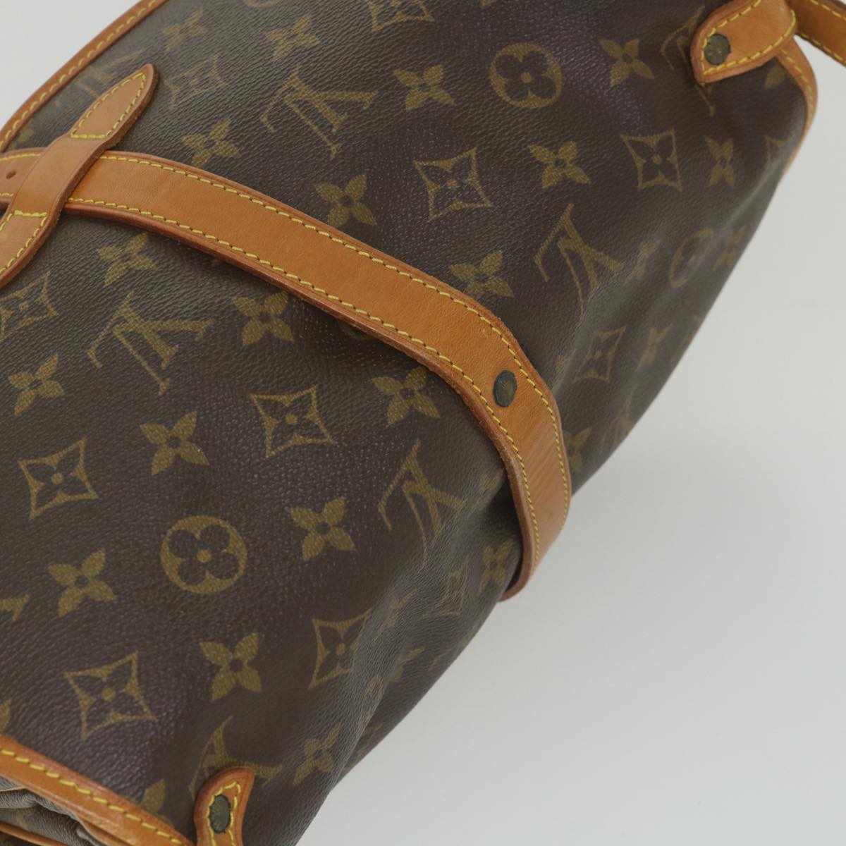 LOUIS VUITTON Monogram Saumur 30 Shoulder Bag M42256 LV Auth 58947