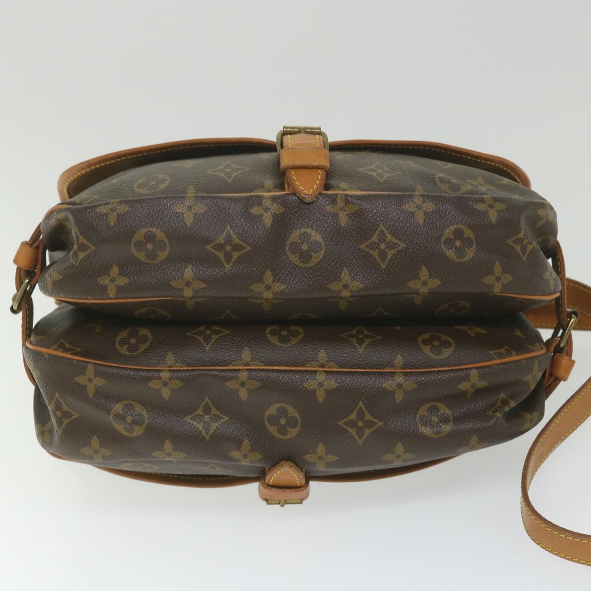 LOUIS VUITTON Monogram Saumur 30 Shoulder Bag M42256 LV Auth 58947