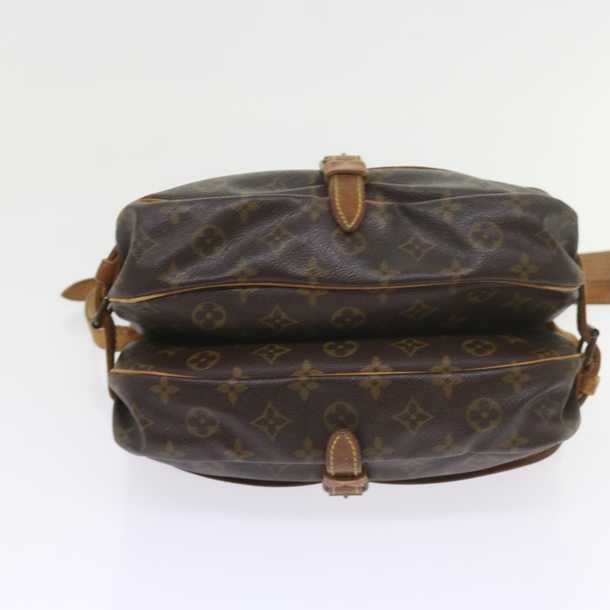 LOUIS VUITTON Monogram Saumur 30 Shoulder Bag M42256 LV Auth 58986