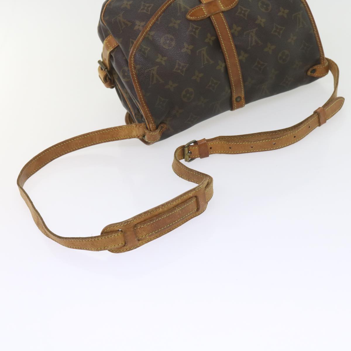 LOUIS VUITTON Monogram Saumur 30 Shoulder Bag M42256 LV Auth 58986